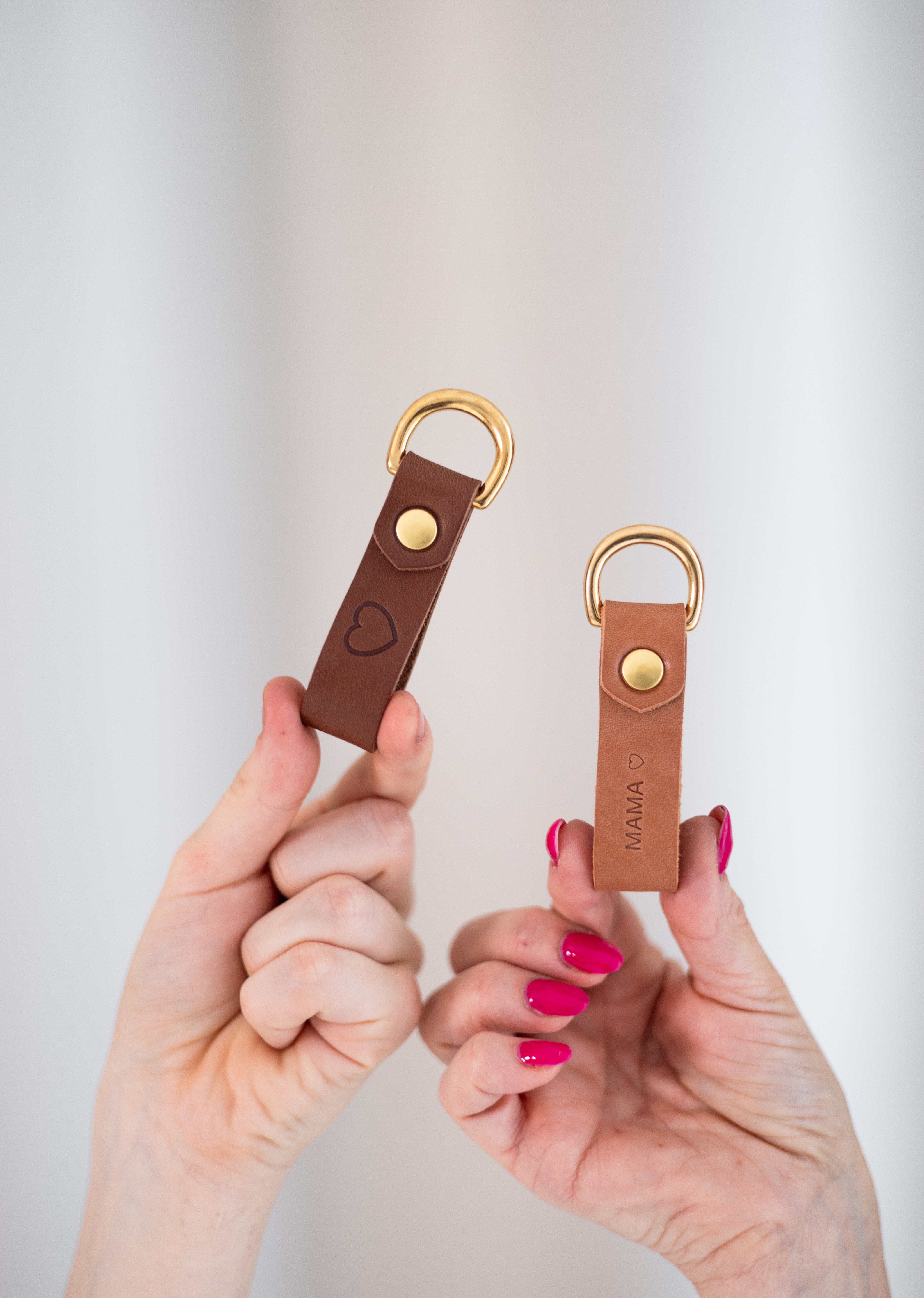 Brelok z napisem MAMA ♡