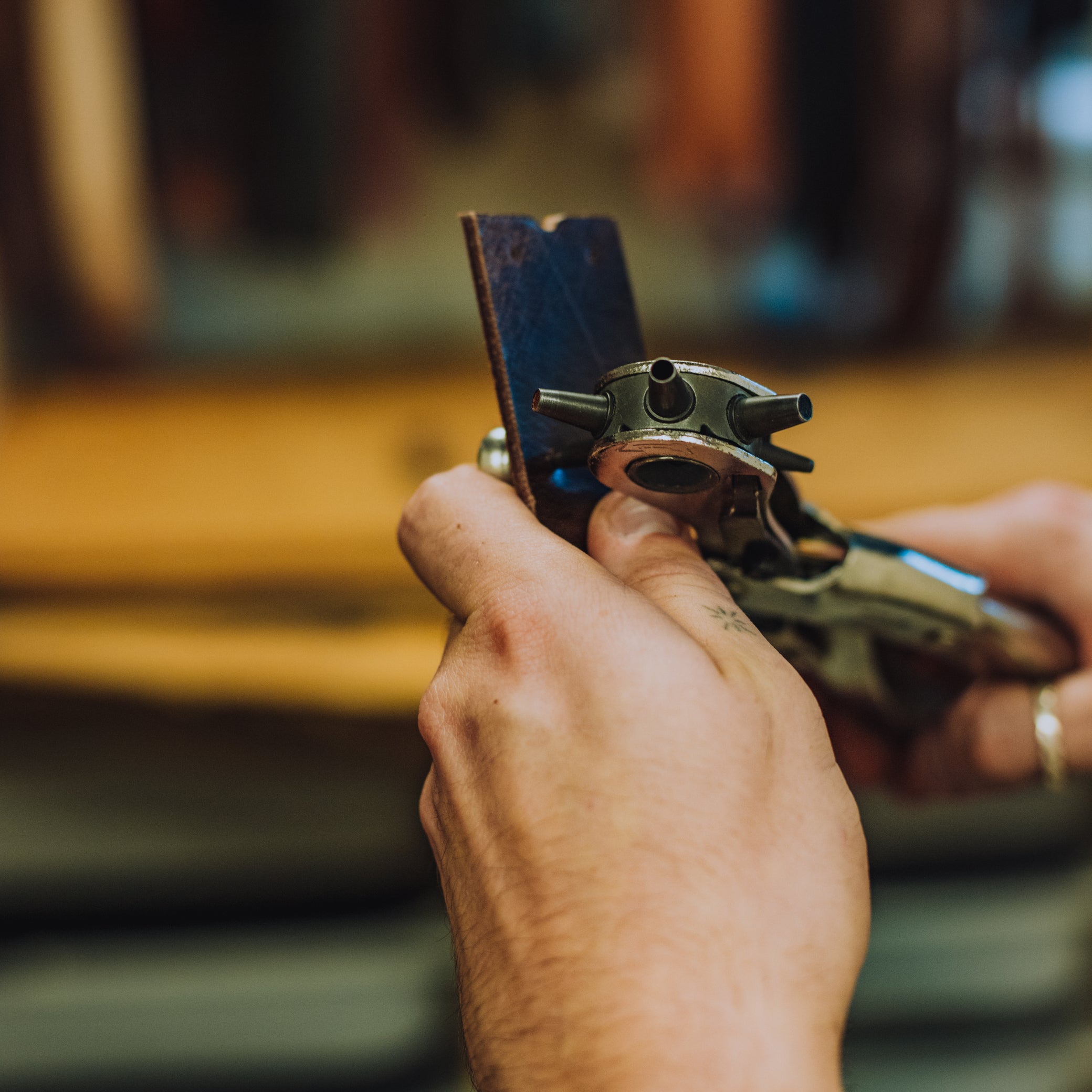 Przygotowujemy pasek do montażu klamry