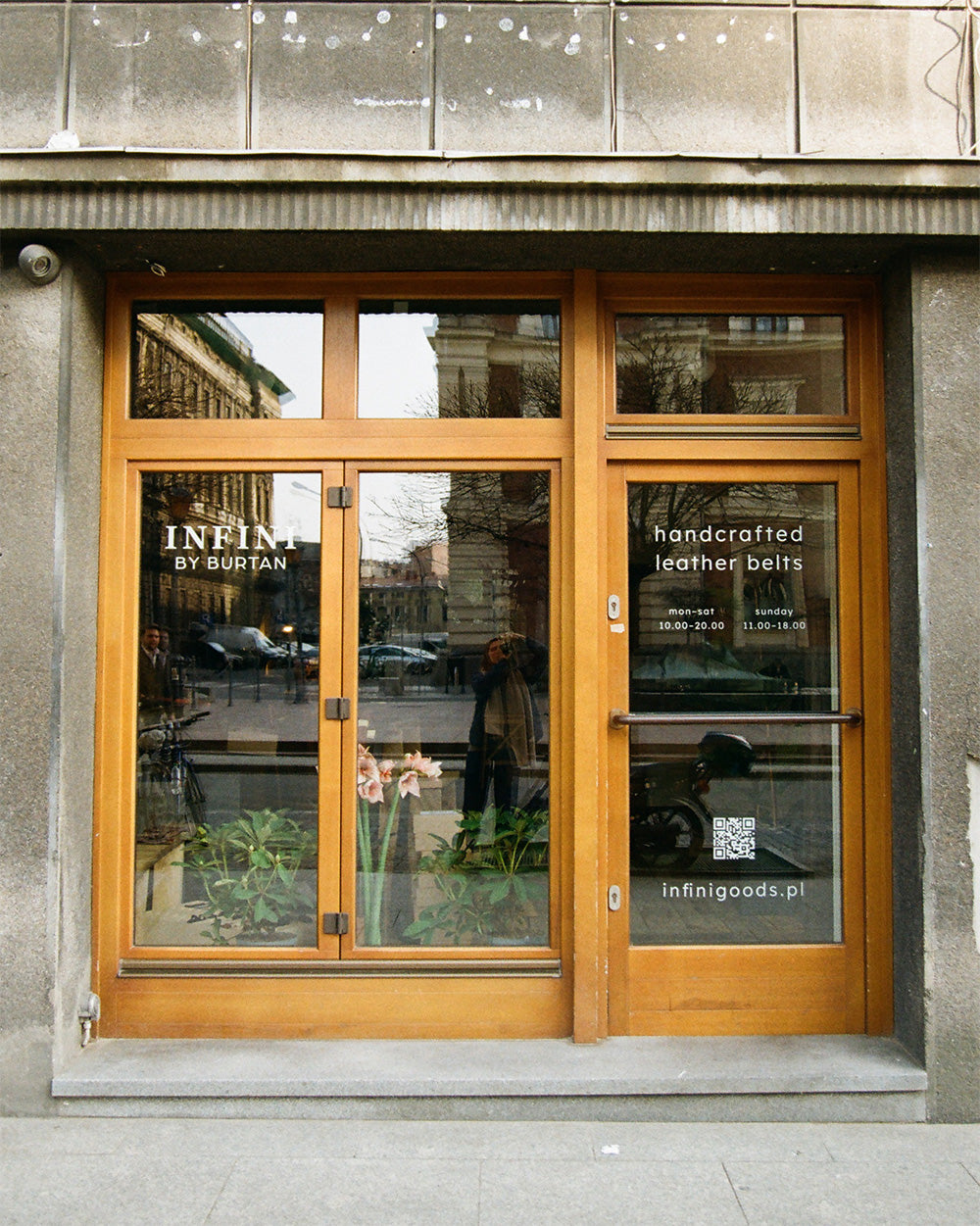 infini-witryna-warsztat_e1dac0cf-e74d-41cb-9b71-73889c0c8986.jpg