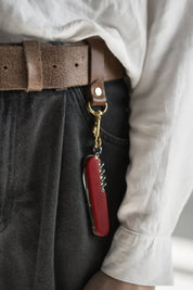 Brelok do kluczy z karabińczykiem z inicjałami